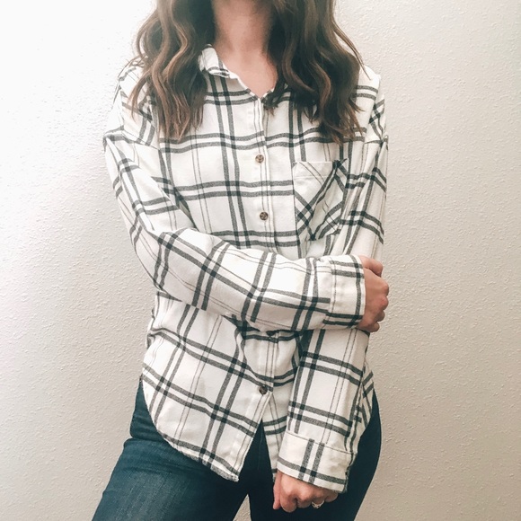 Brandy Melville Tops - Brandy Melville OS White Black Button Down Flannel